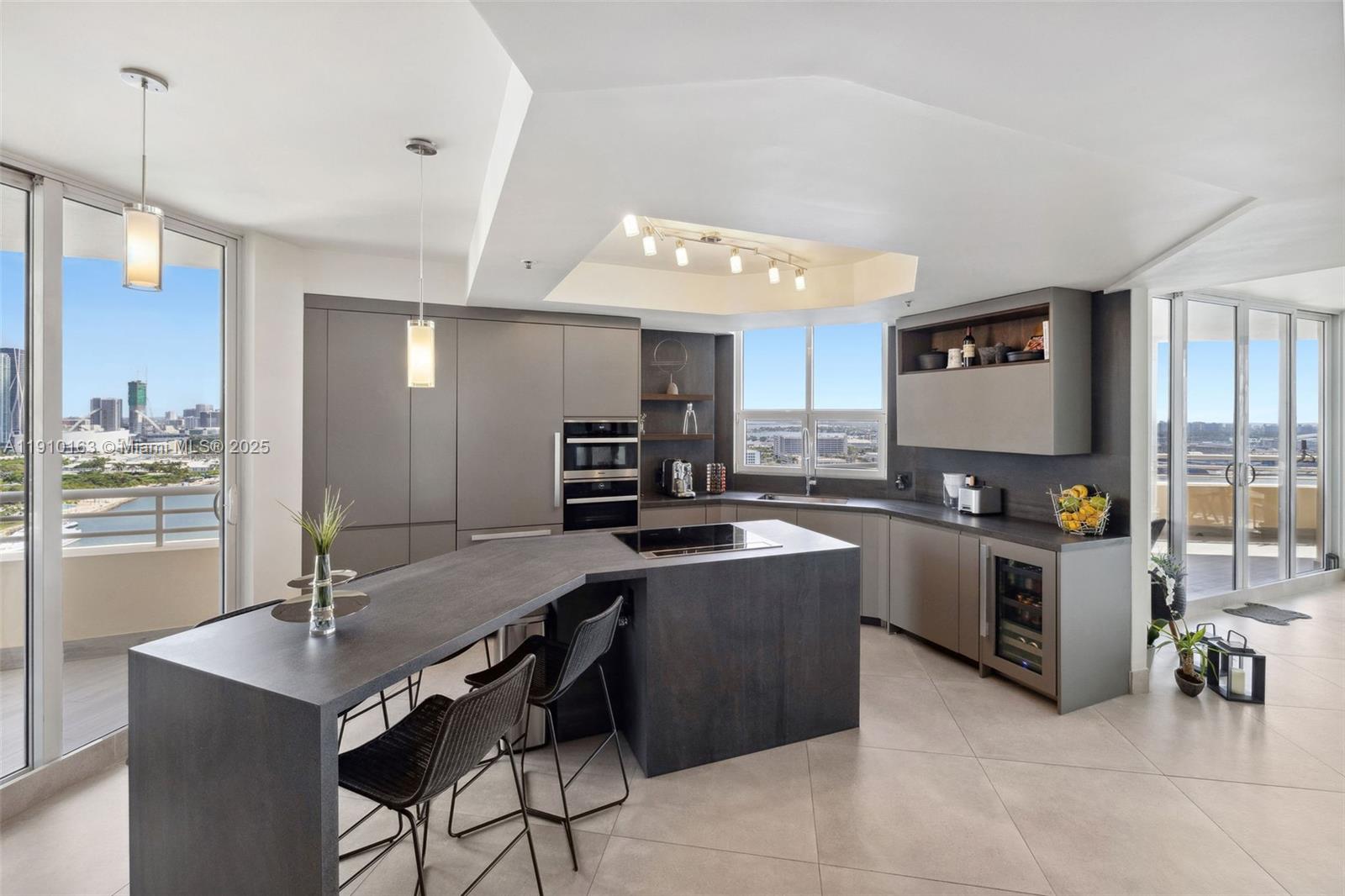 808 Brickell Key Drive, Unit 2601 Miami, FL 33131 - Photo 18 of 50