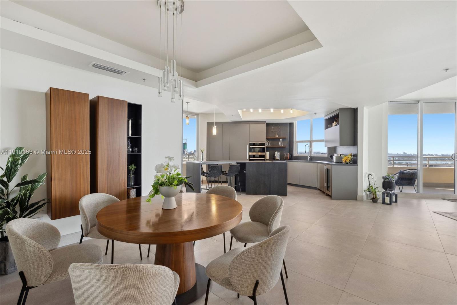 808 Brickell Key Drive, Unit 2601 Miami, FL 33131 - Photo 23 of 50