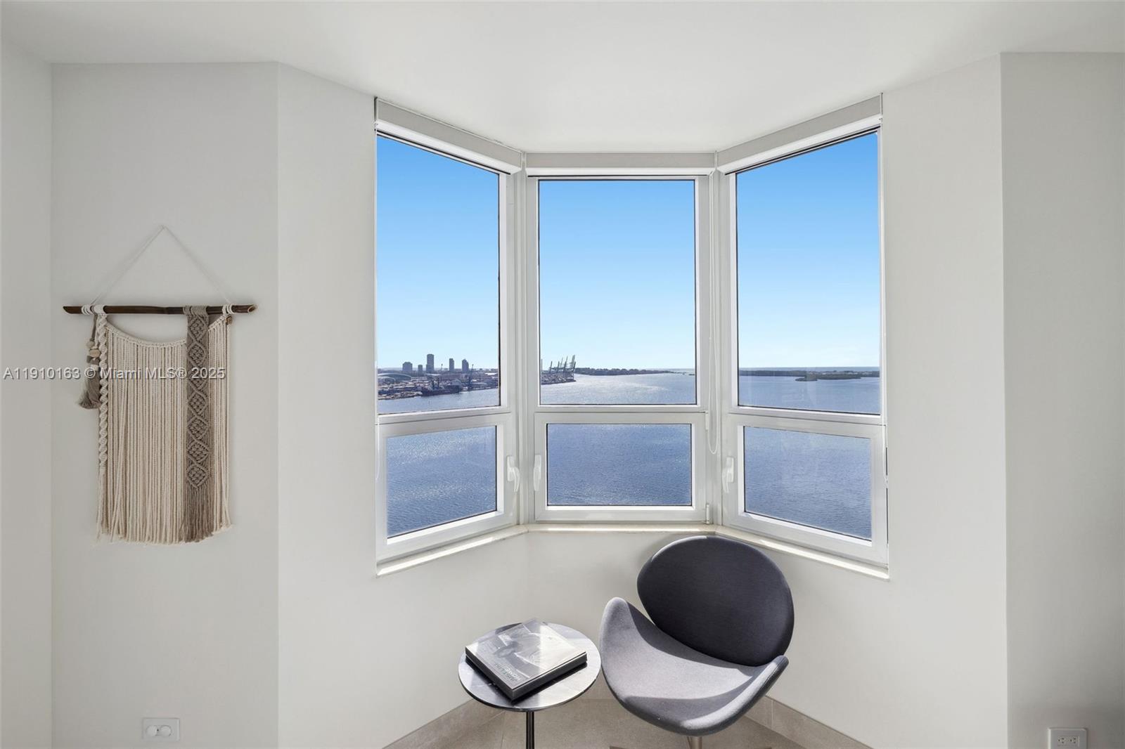 808 Brickell Key Drive, Unit 2601 Miami, FL 33131 - Photo 31 of 50