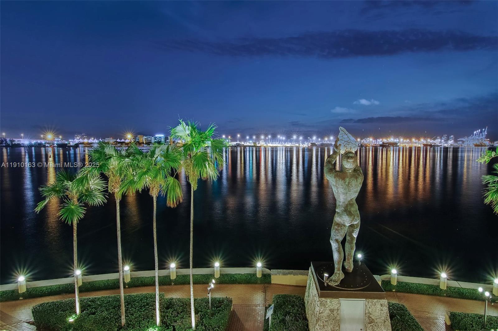 808 Brickell Key Drive, Unit 2601 Miami, FL 33131 - Photo 45 of 50