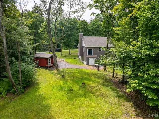 $299,500 | 369 Twin Ponds Drive, Newport, NY 13416