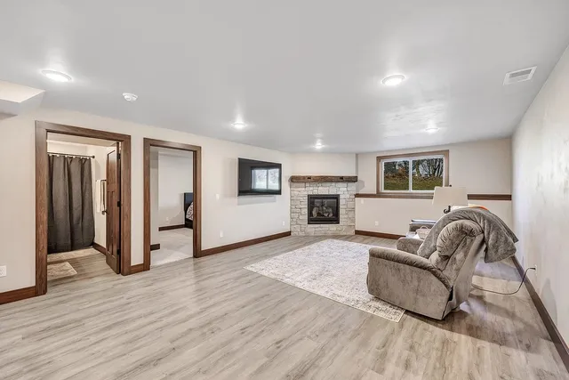 $419,900 | 2757 County Rd EE, Abrams, WI 54101