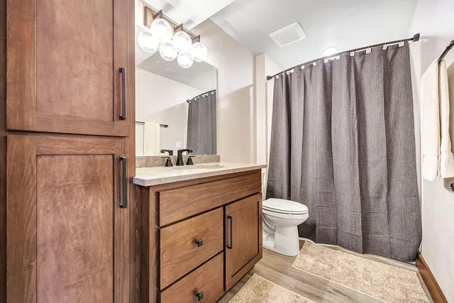 $419,900 | 2757 County Rd EE, Abrams, WI 54101