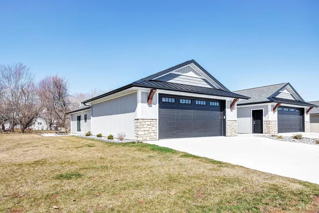 $419,900 | 2757 County Rd EE, Abrams, WI 54101