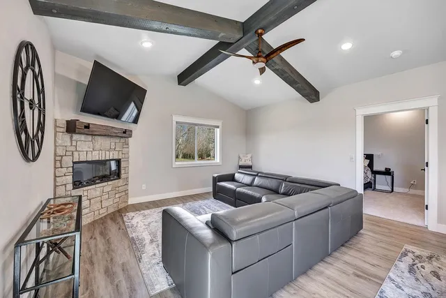 $419,900 | 2757 County Rd EE, Abrams, WI 54101