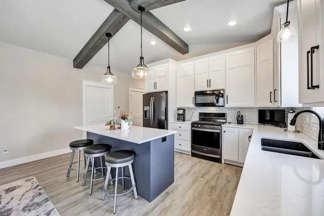 $419,900 | 2757 County Rd EE, Abrams, WI 54101