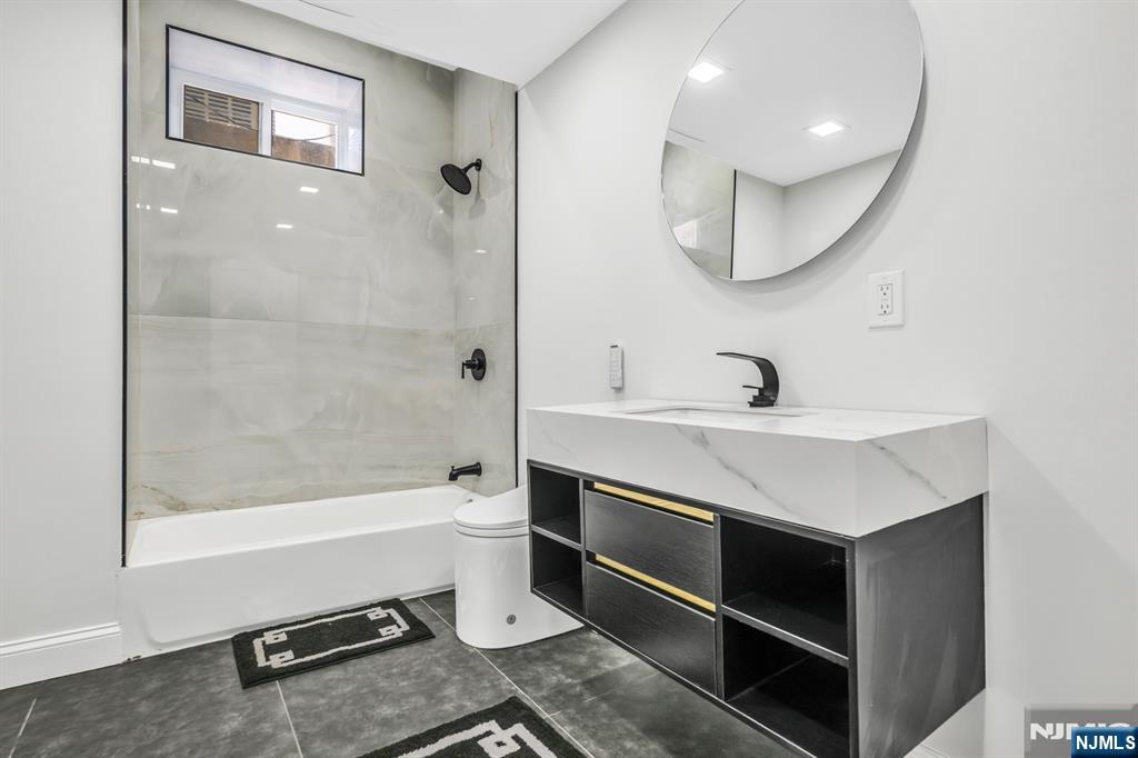 125 Hamilton Trail Totowa, NJ 07512 - Photo 45 of 49