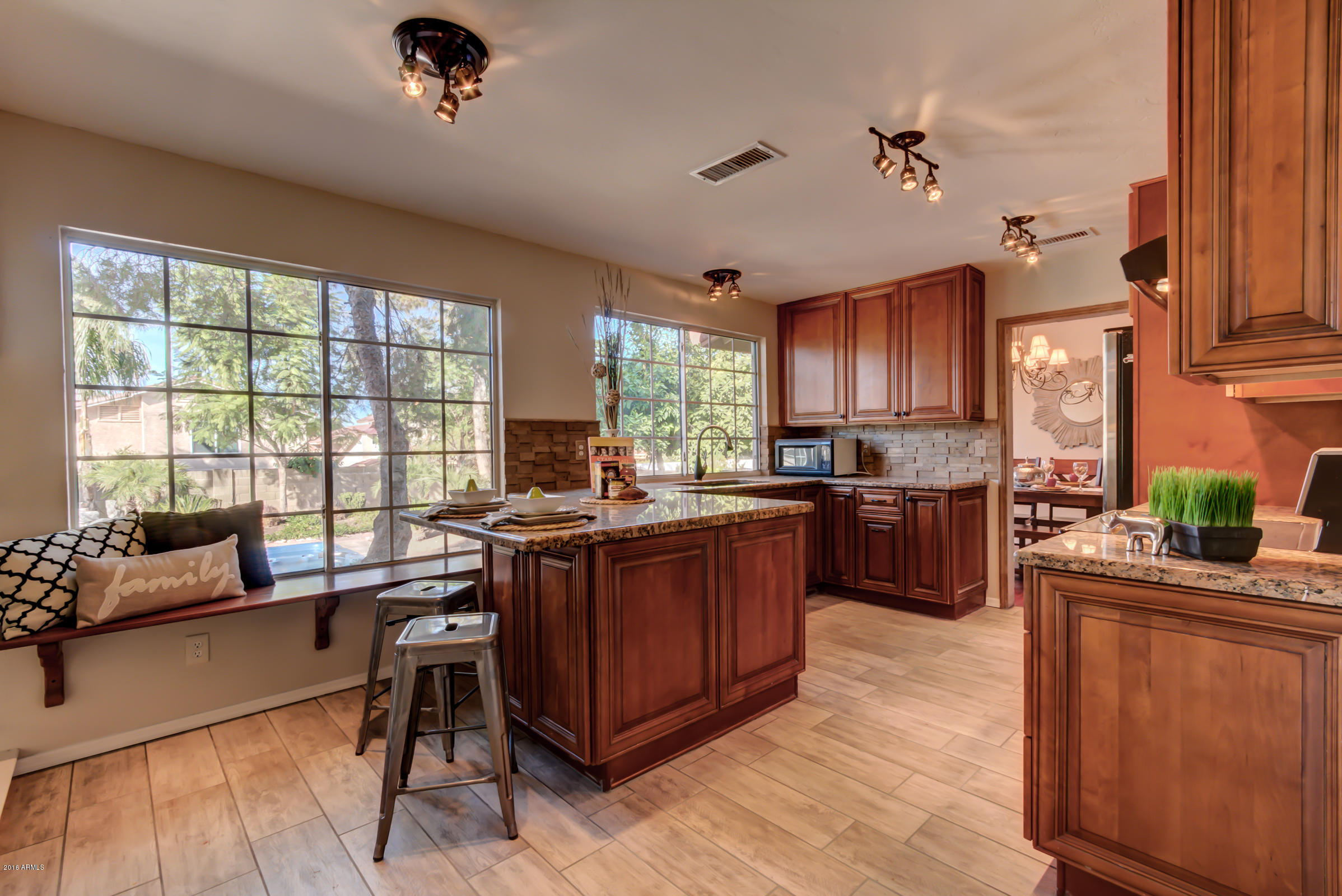 1806 East Redfield Road Phoenix, AZ 85022 - Photo 18 of 62 1806 E Redfield Rd-18