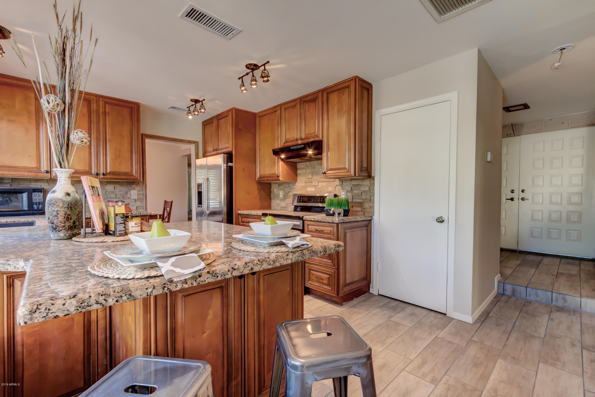 1806 East Redfield Road Phoenix, AZ 85022 - Photo 19 of 62 1806 E Redfield Rd-19
