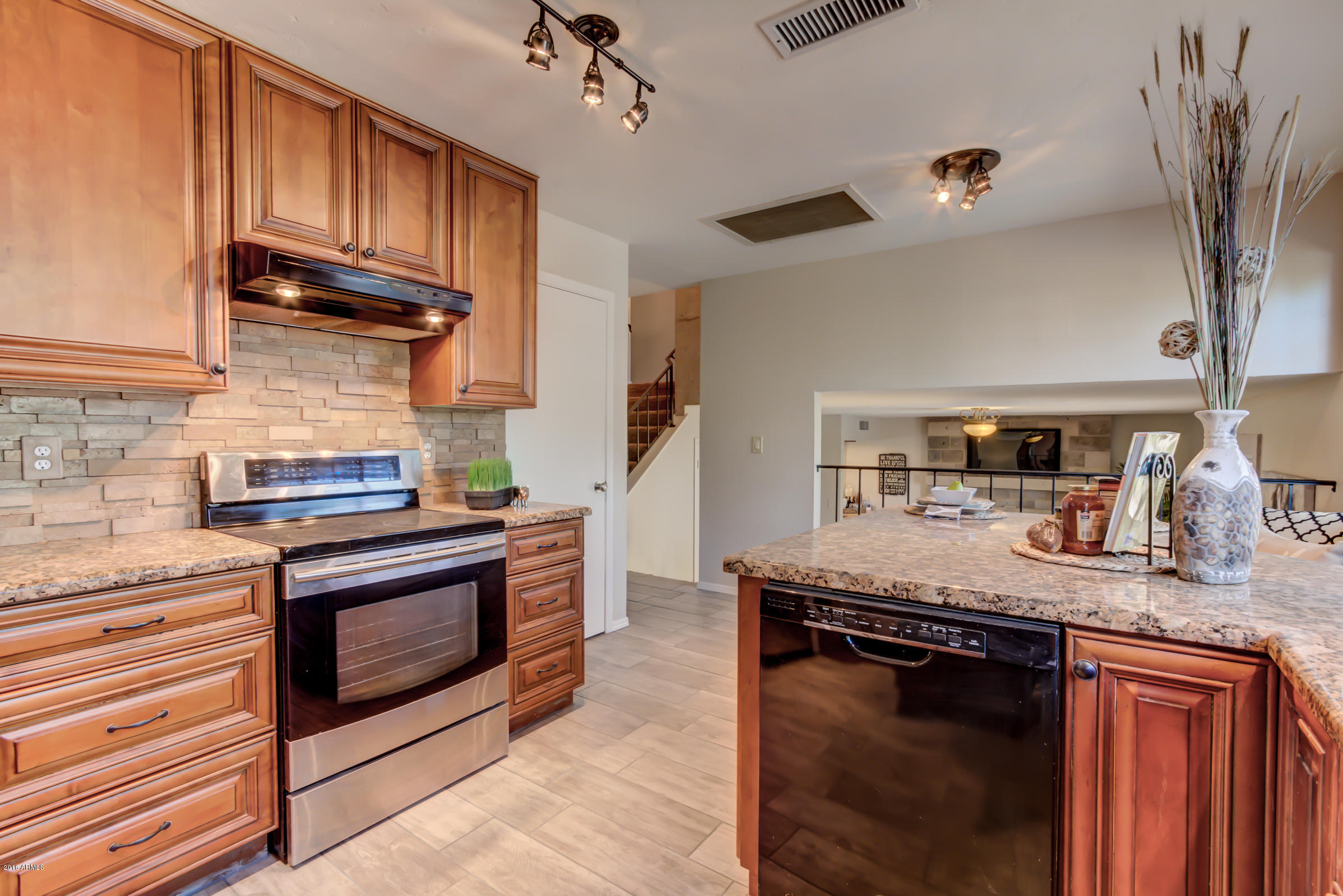 1806 East Redfield Road Phoenix, AZ 85022 - Photo 24 of 62 1806 E Redfield Rd-24