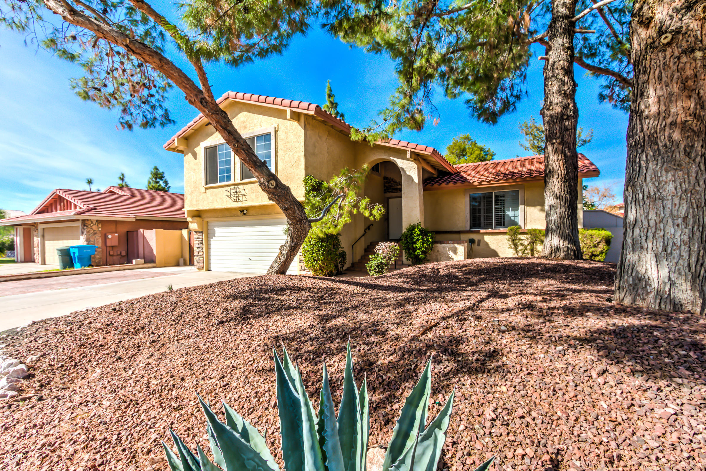 1806 East Redfield Road Phoenix, AZ 85022 - Photo 3 of 62 1806 E Redfield Rd-3