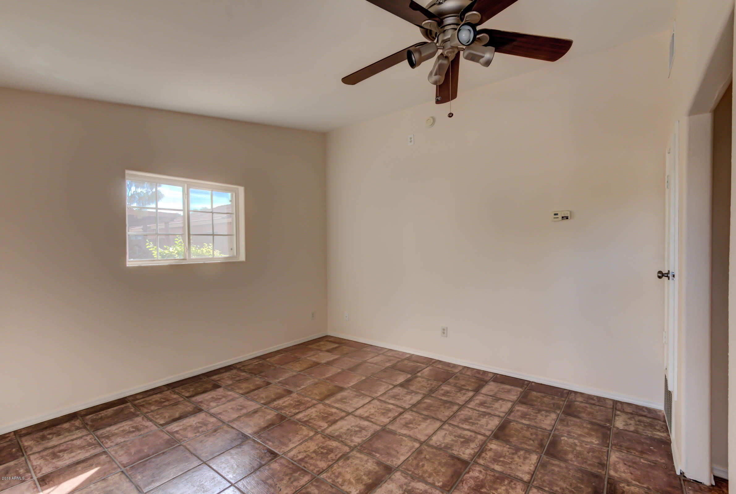 1806 East Redfield Road Phoenix, AZ 85022 - Photo 9 of 62 1806 E Redfield Rd-9