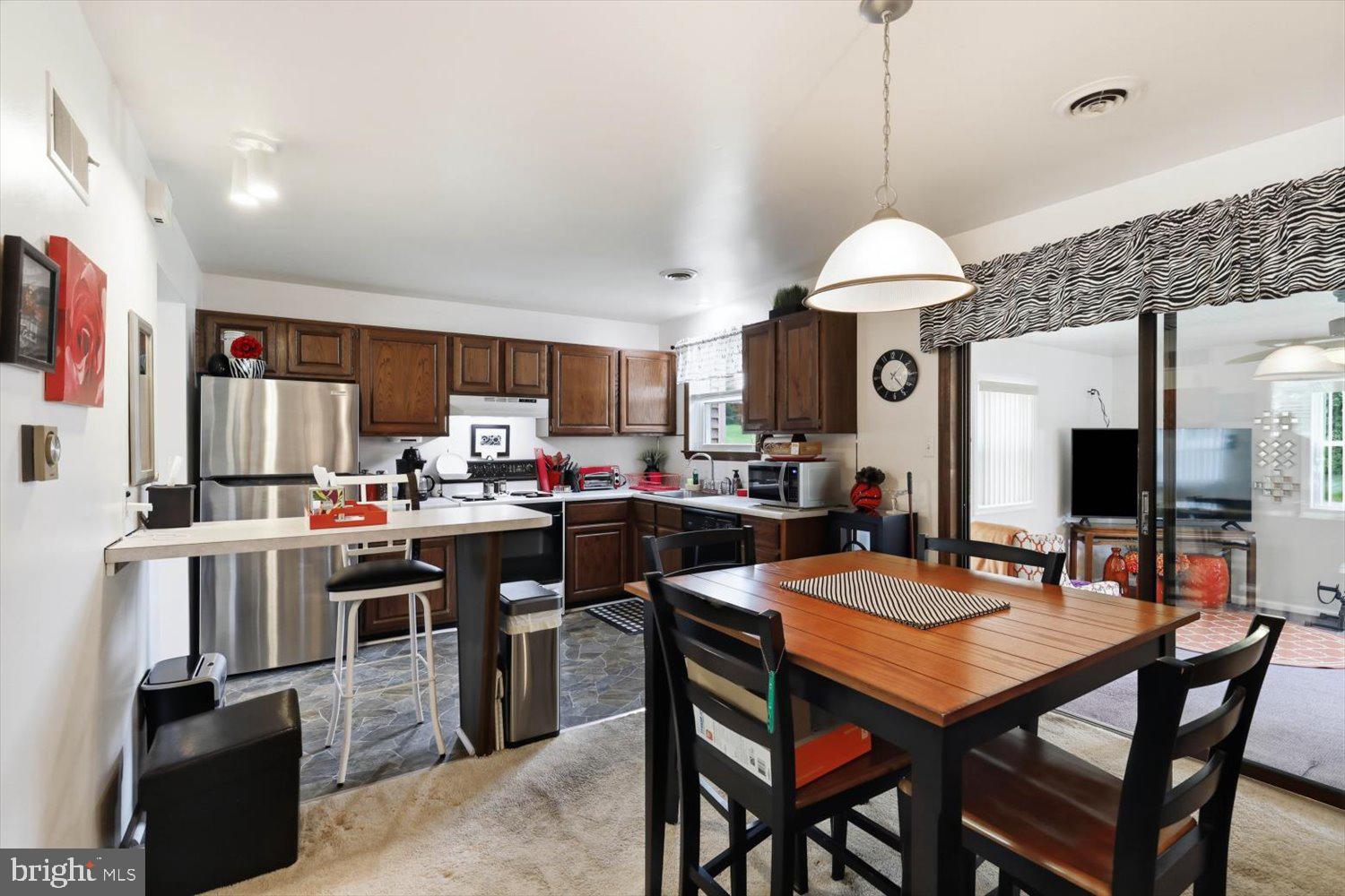 33 Hoover Road Lancaster, PA 17603 - Photo 6 of 28 Gallery Image 6