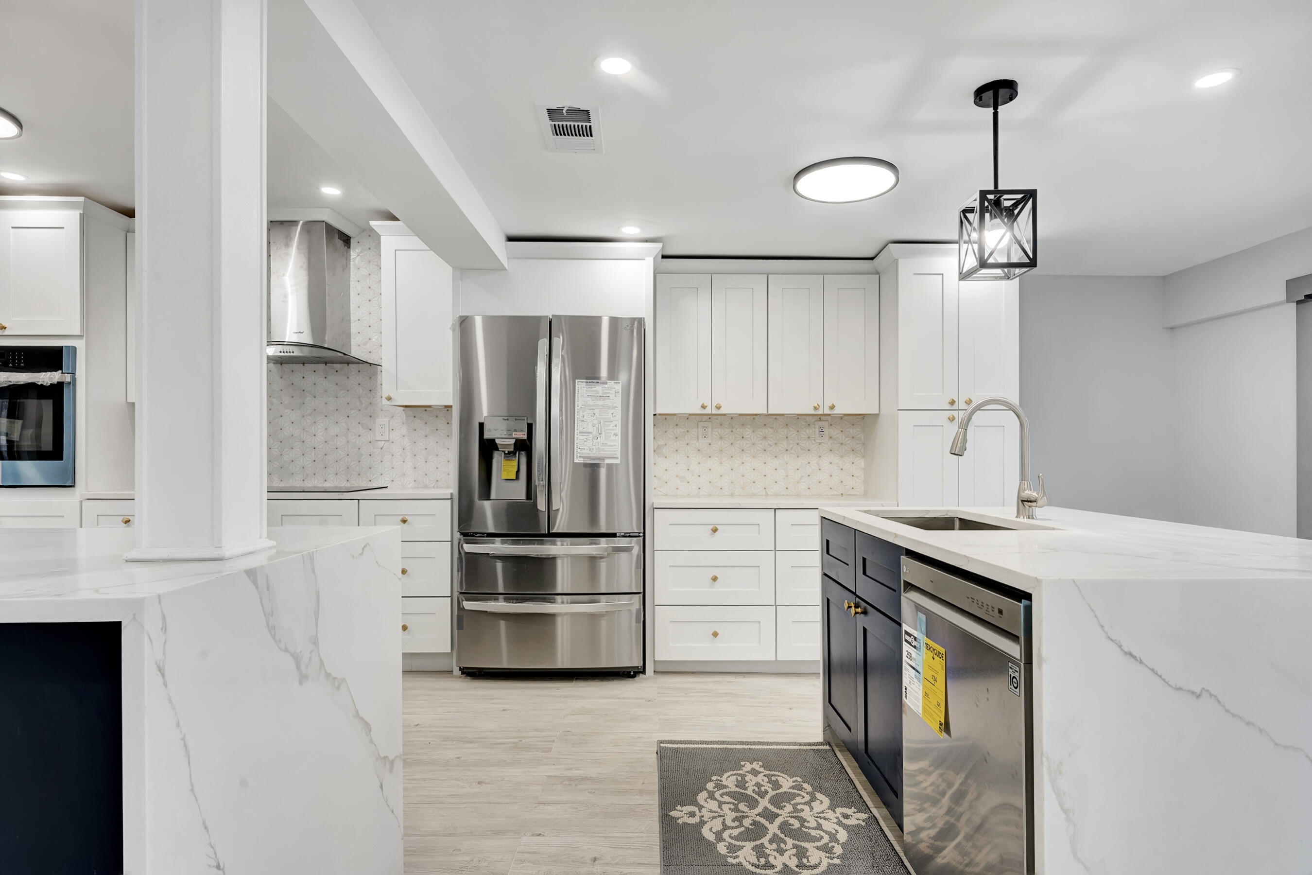 806 Southwest 2nd Street Boca Raton, FL 33486 - Photo 6 of 35 DSC05916