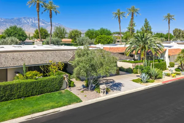 $1,238,000 | 46 Princeton Drive, Rancho Mirage, CA 92270
