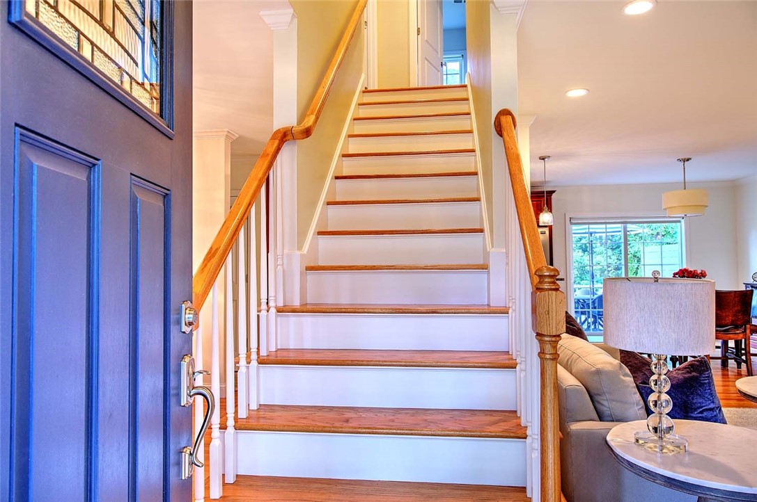 189 Cowesett Road Warwick, RI 02886 - Photo 3 of 48