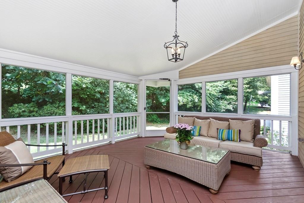 90 Far Reach Road Westwood, MA 02090 - Photo 11 of 40 Gallery Image 11