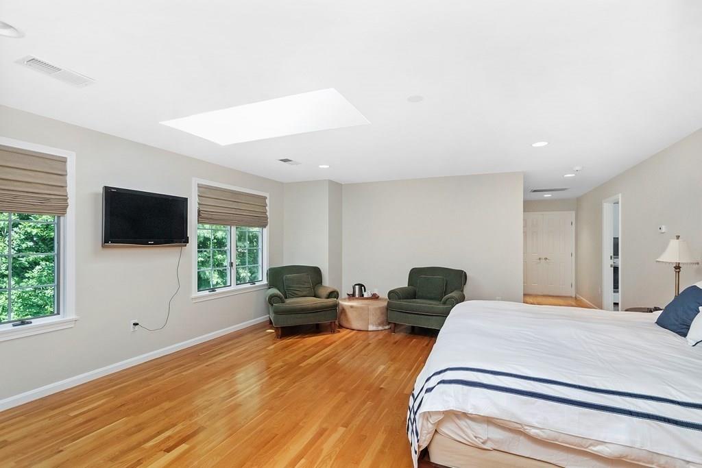 90 Far Reach Road Westwood, MA 02090 - Photo 19 of 40 Gallery Image 19
