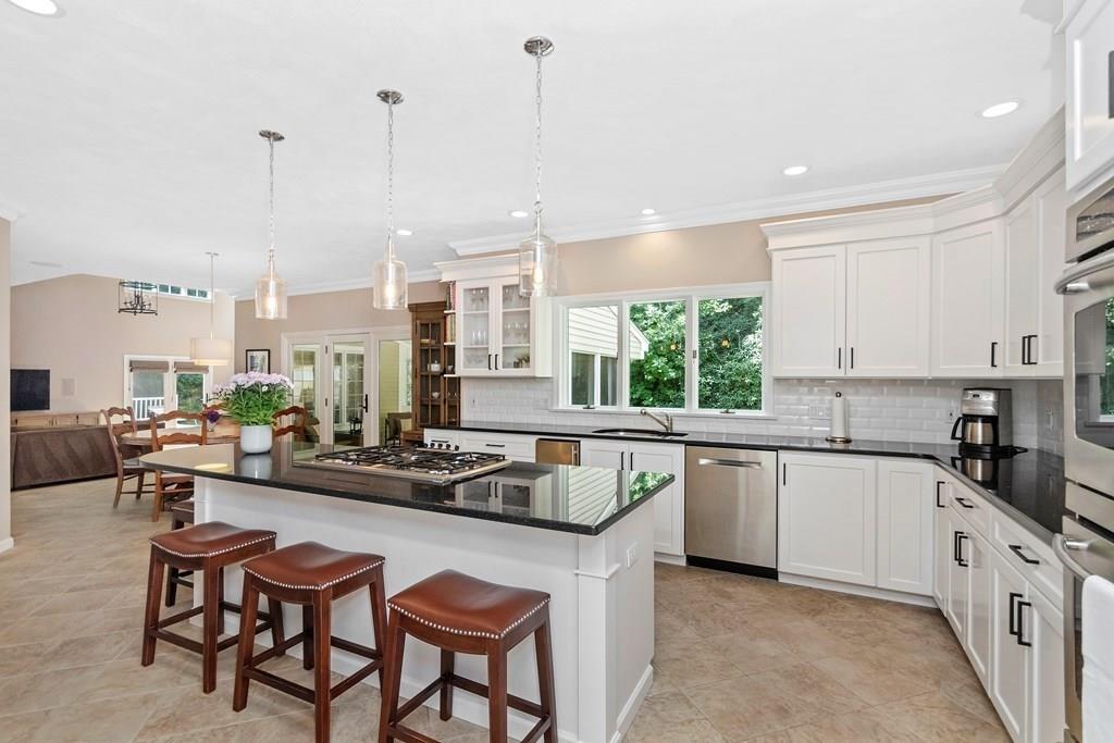 90 Far Reach Road Westwood, MA 02090 - Photo 6 of 40 Gallery Image 6