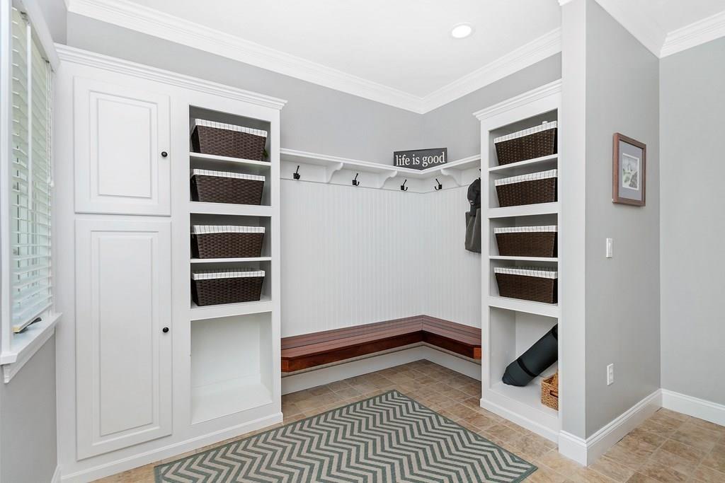 90 Far Reach Road Westwood, MA 02090 - Photo 8 of 40 Gallery Image 8
