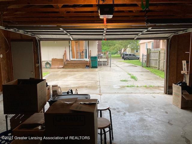 3038 Sunderland Road Lansing, MI 48911 - Photo 16 of 18 IMG_4913