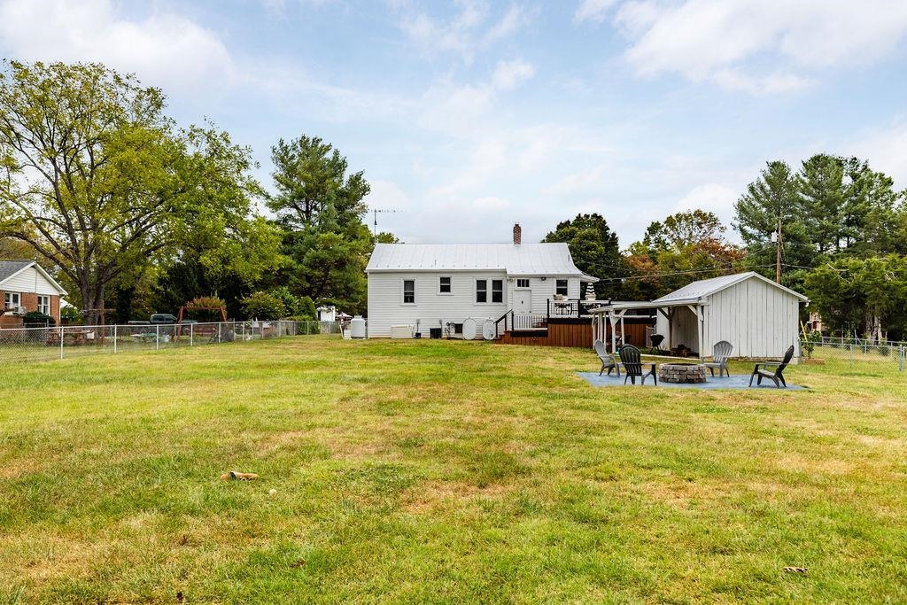 1493 Laurel Hill Road Verona, VA 24482 - Photo 10 of 34 Gallery Image 10