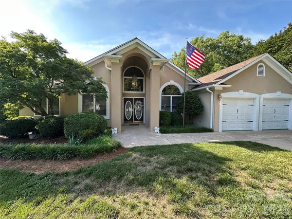 $885,000 | 20127 Chapel Point Lane, Cornelius, NC 28031