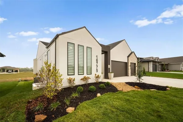 $630,000 | 16775 South Fellows Street, Olathe, KS 66062