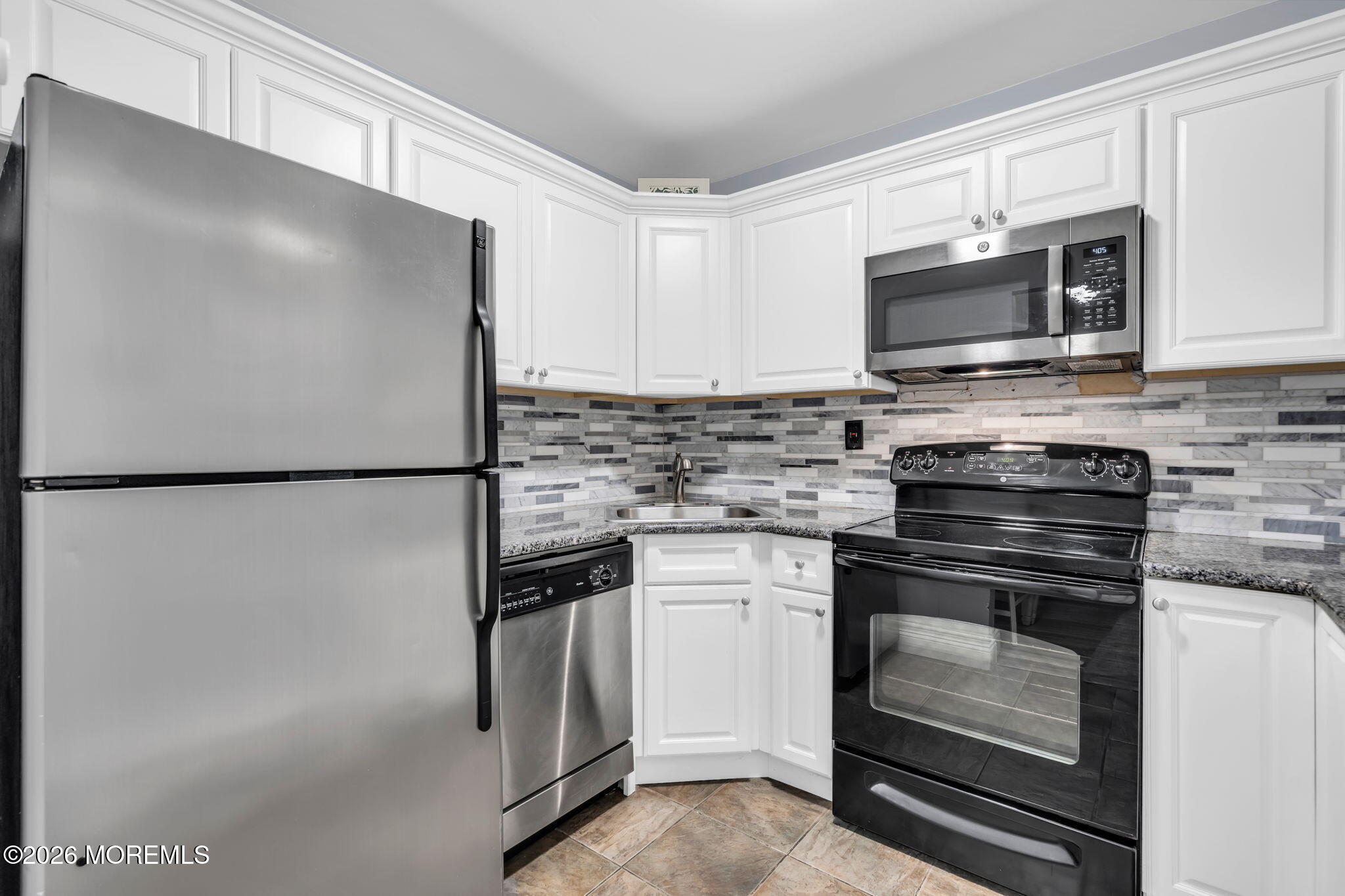 87 Arrowood Road, Unit E Manalapan, NJ 07726 - Photo 10 of 28 7-web-or-mls-DSC00306