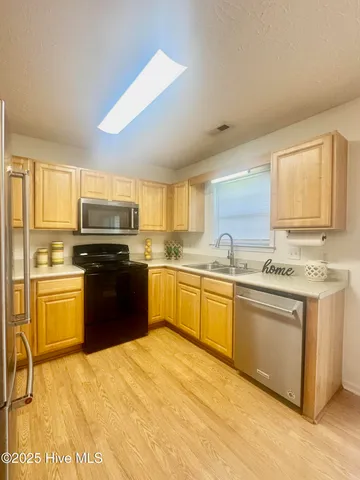 $1,750 | 206 Red Carnation Drive, Holly Ridge, NC 28445