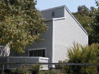1484 Townview Lane Santa Rosa, CA 95405 - Photo 1 of 3 Gallery Image 1