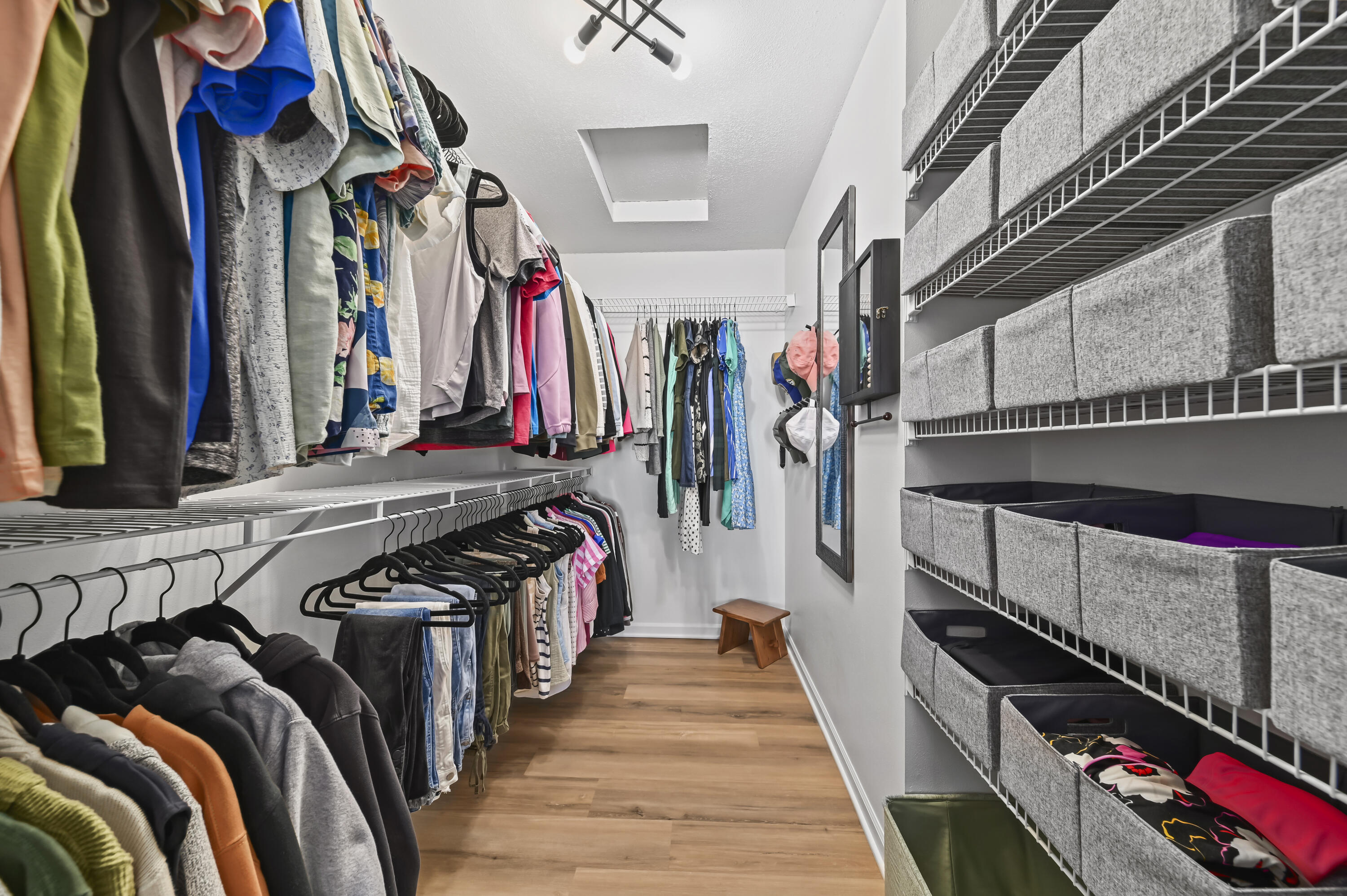 590 Pewaukee Road, Unit E Pewaukee, WI 53072 - Photo 17 of 34 Primary Walk In