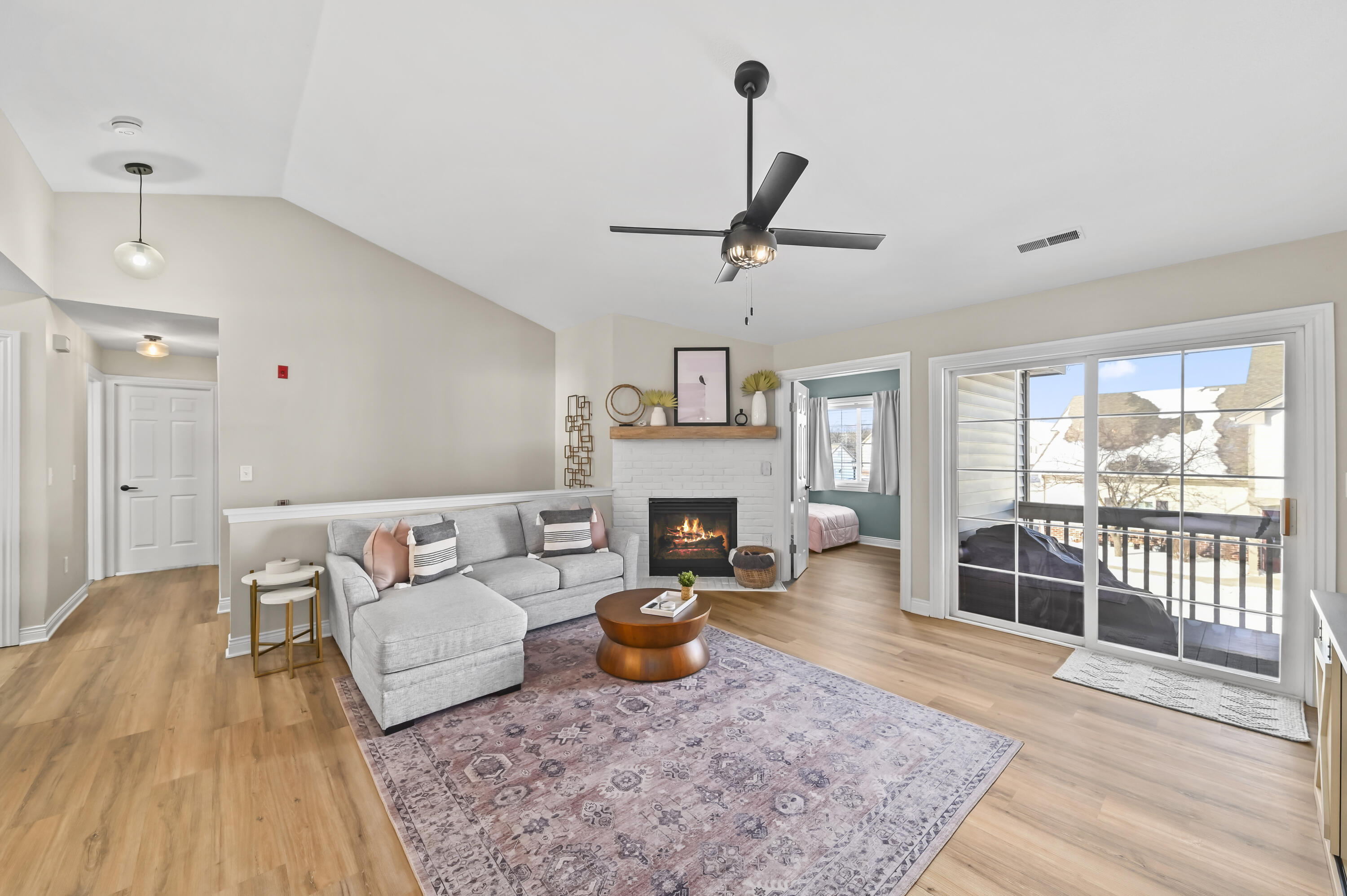 590 Pewaukee Road, Unit E Pewaukee, WI 53072 - Photo 3 of 34 Living Room 4