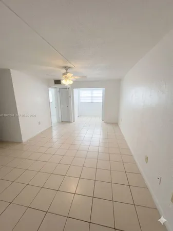 $1,800 | 6270 West Flagler Street, Unit A4, Miami, FL 33144