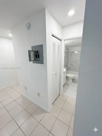 $1,800 | 6270 West Flagler Street, Unit A4, Miami, FL 33144