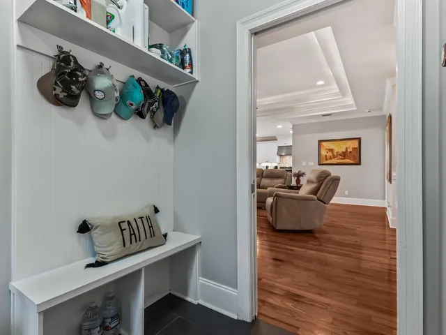 $550,000 | 6297 Thomasville Road, Tallahassee, FL 32309