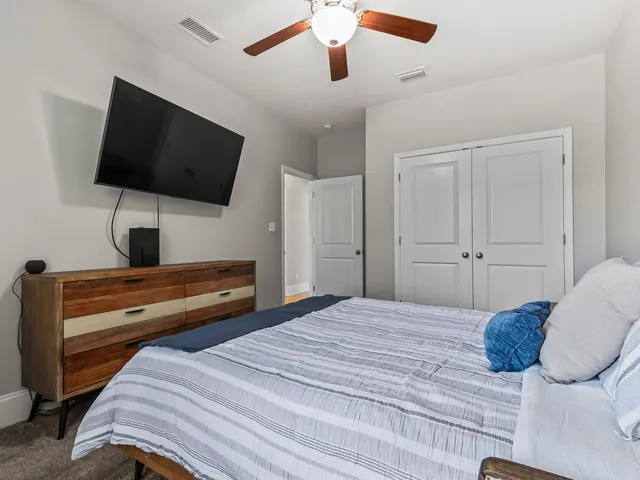 $550,000 | 6297 Thomasville Road, Tallahassee, FL 32309