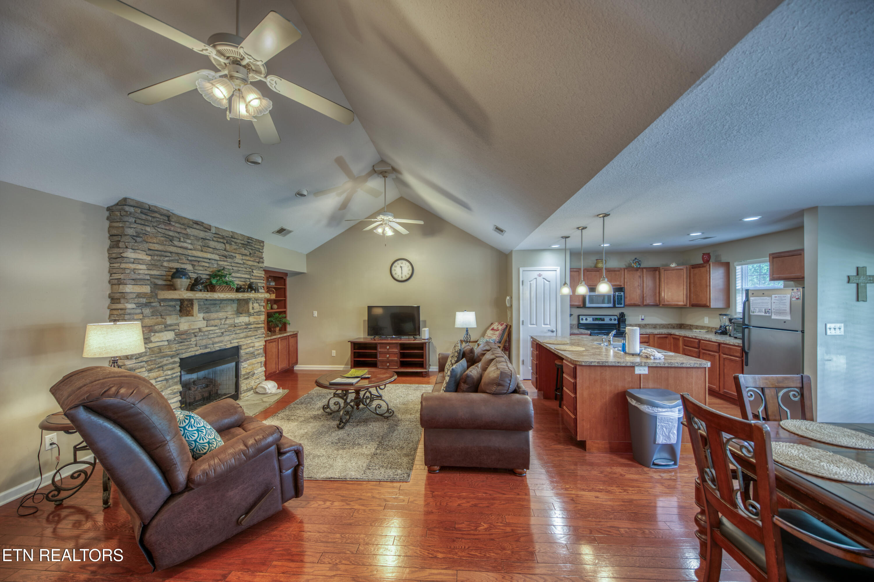 332 Meriwether Way Pigeon Forge, TN 37863 - Photo 6 of 26 0H3A8616_78
