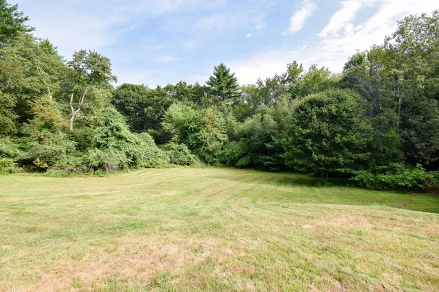 $699,900 | 8 Moharimet Drive, Madbury, NH 03823