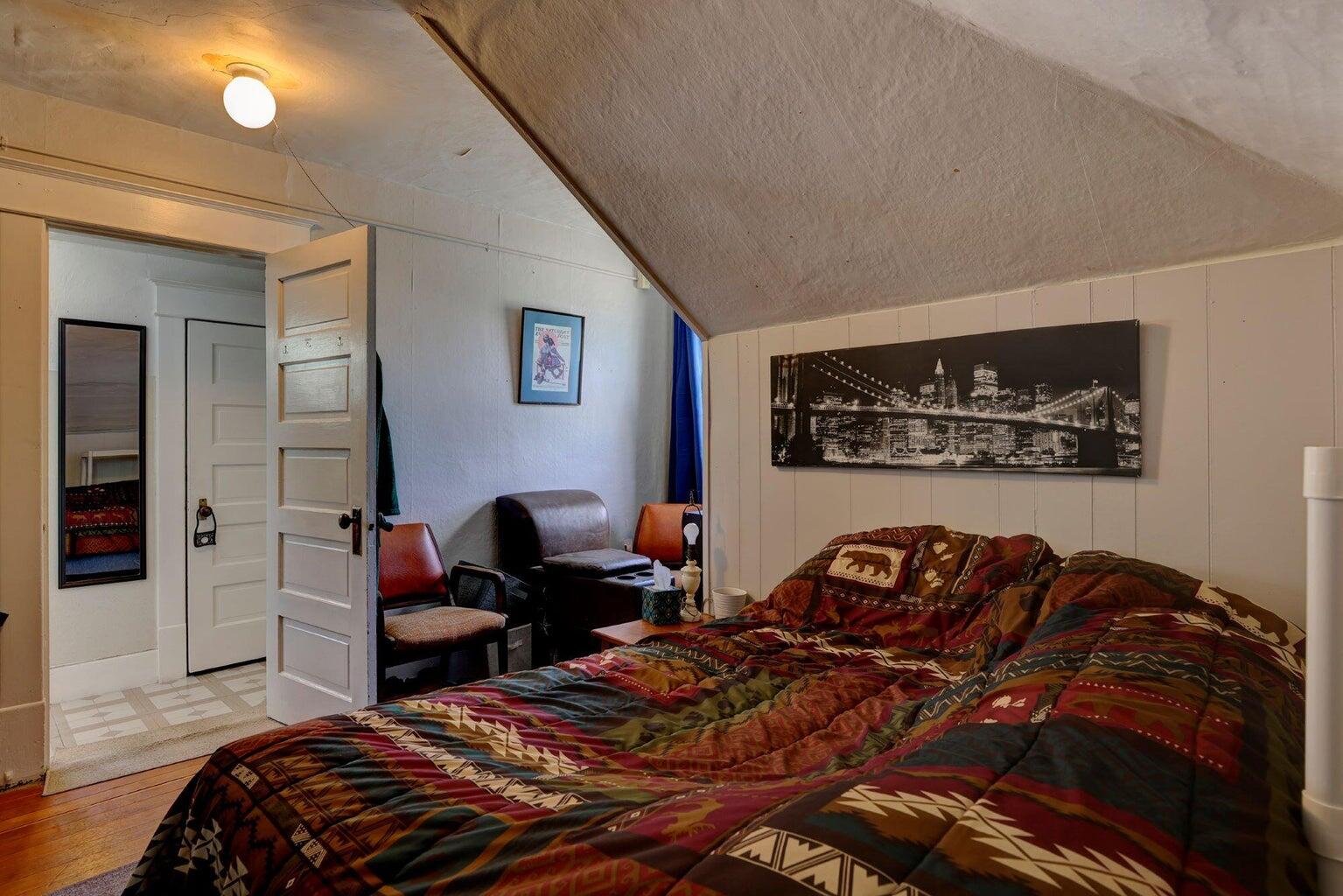 620 West Loucks Street Sheridan, WY 82801 - Photo 22 of 28 Upstairs Apt 2