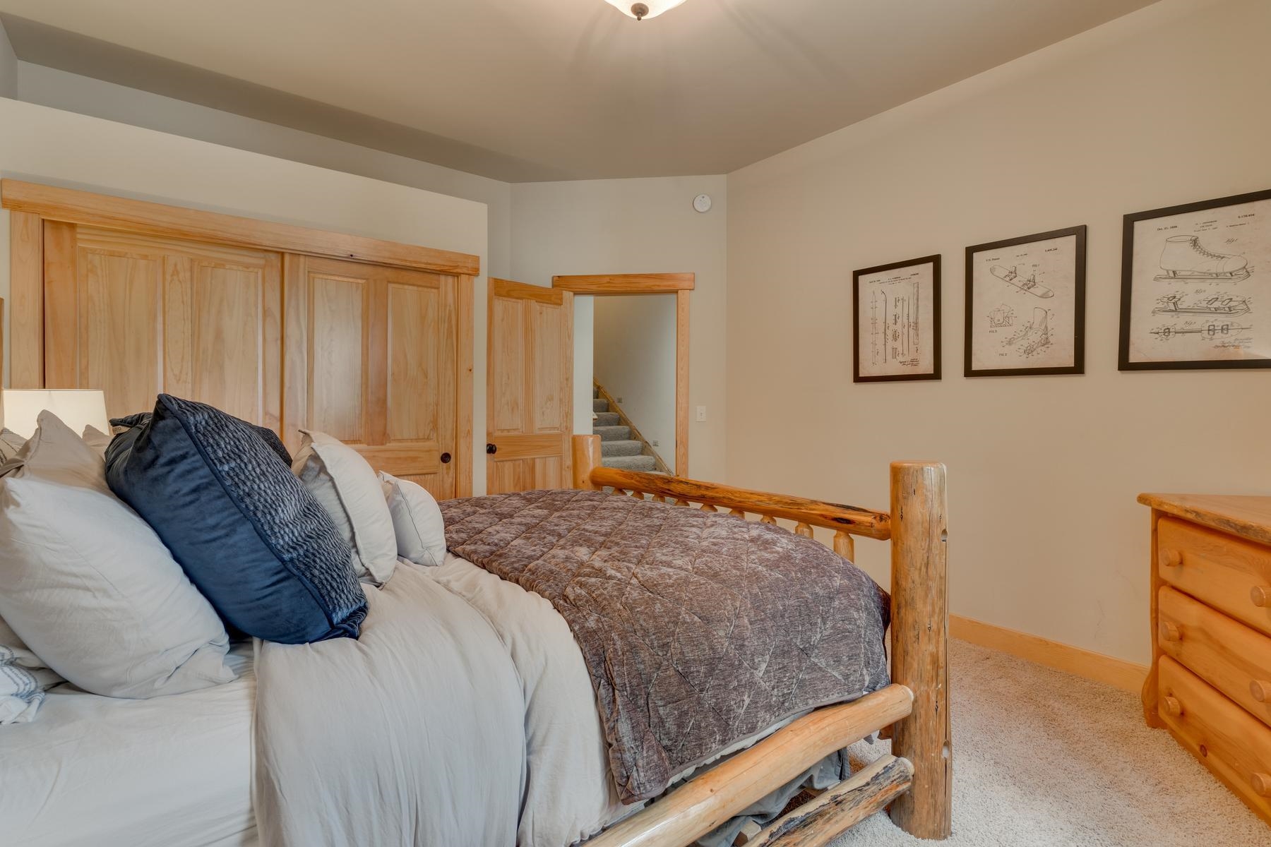 11539 Kitzbuhel Road Truckee, CA 96161 - Photo 18 of 28 Gallery Image 18