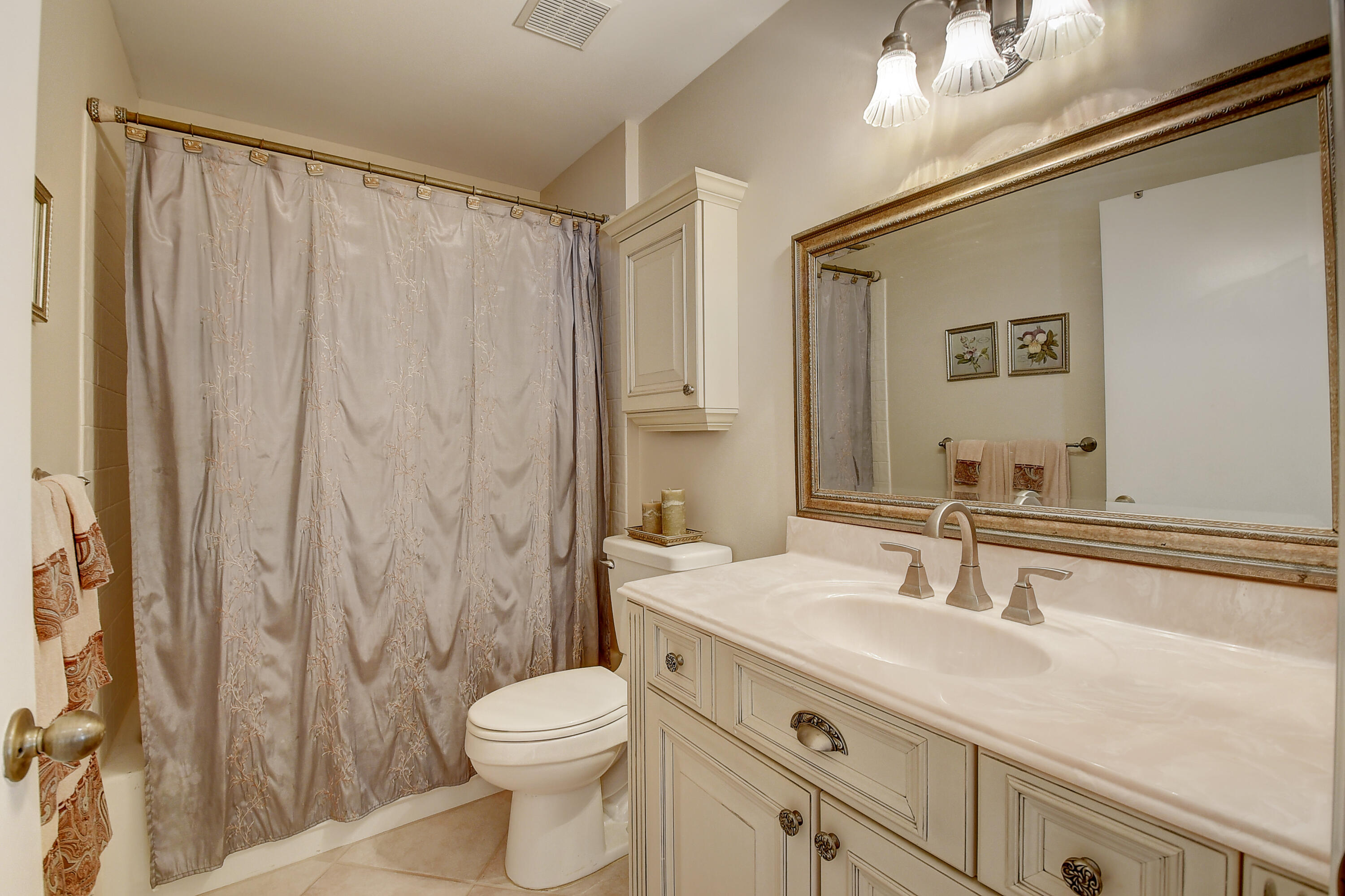 22496 Middletown Drive Boca Raton, FL 33428 - Photo 22 of 29 Bathroom 2