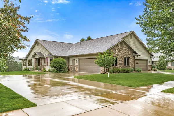 $415,000 | 2608 East Princeton Avenue, Eau Claire, WI 54703