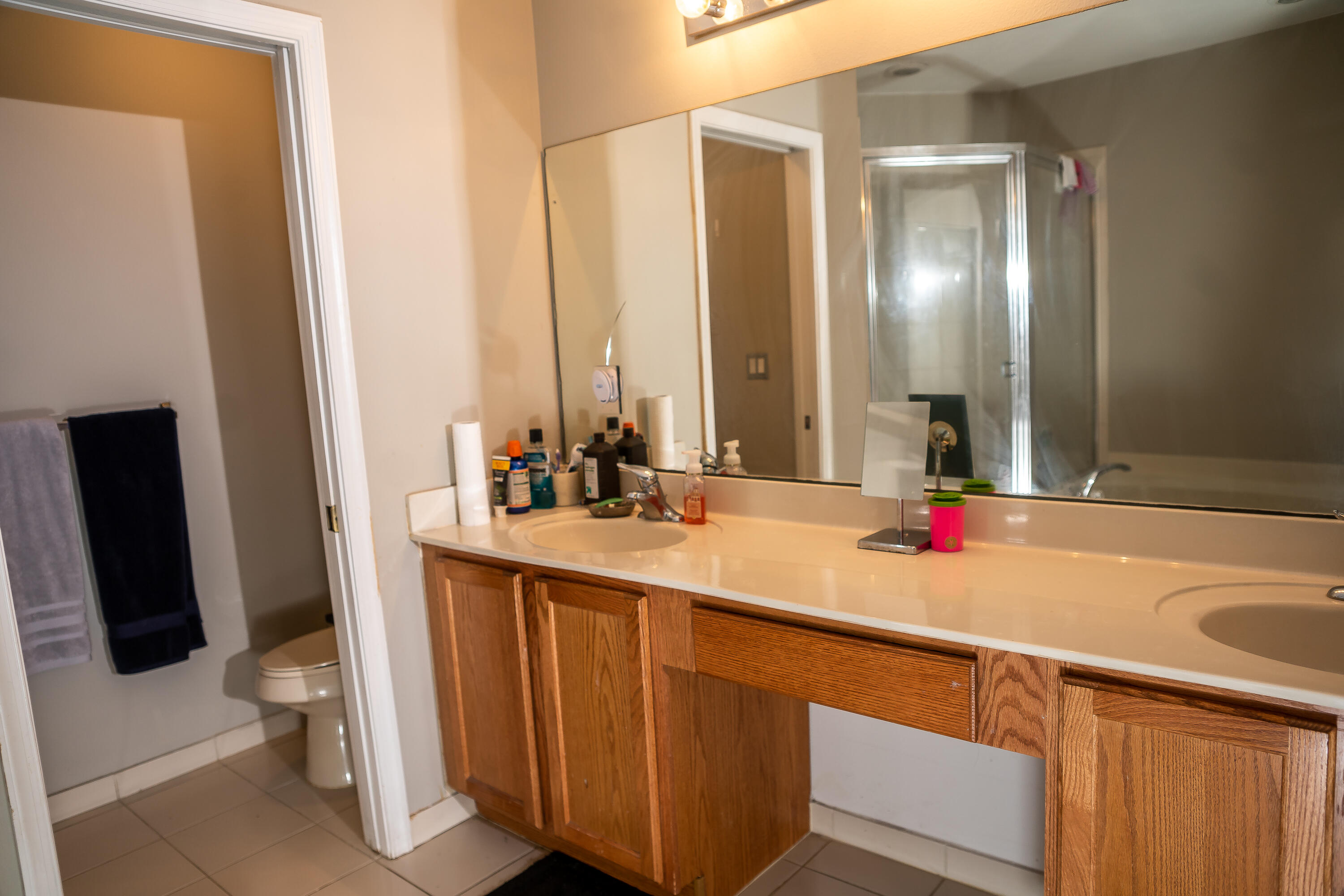 2072 Oakhurst Way Riviera Beach, FL 33404 - Photo 22 of 34 Master Bath