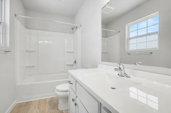 $339,900 | 48405 Silver Oaks West, Mattawan, MI 49071