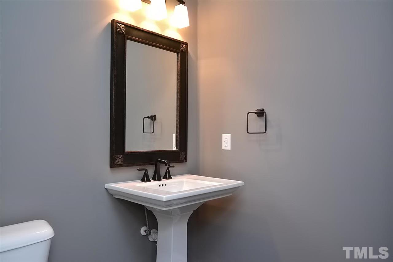 3716 Cambridge Road Durham, NC 27705 - Photo 11 of 23 Gallery Image 11