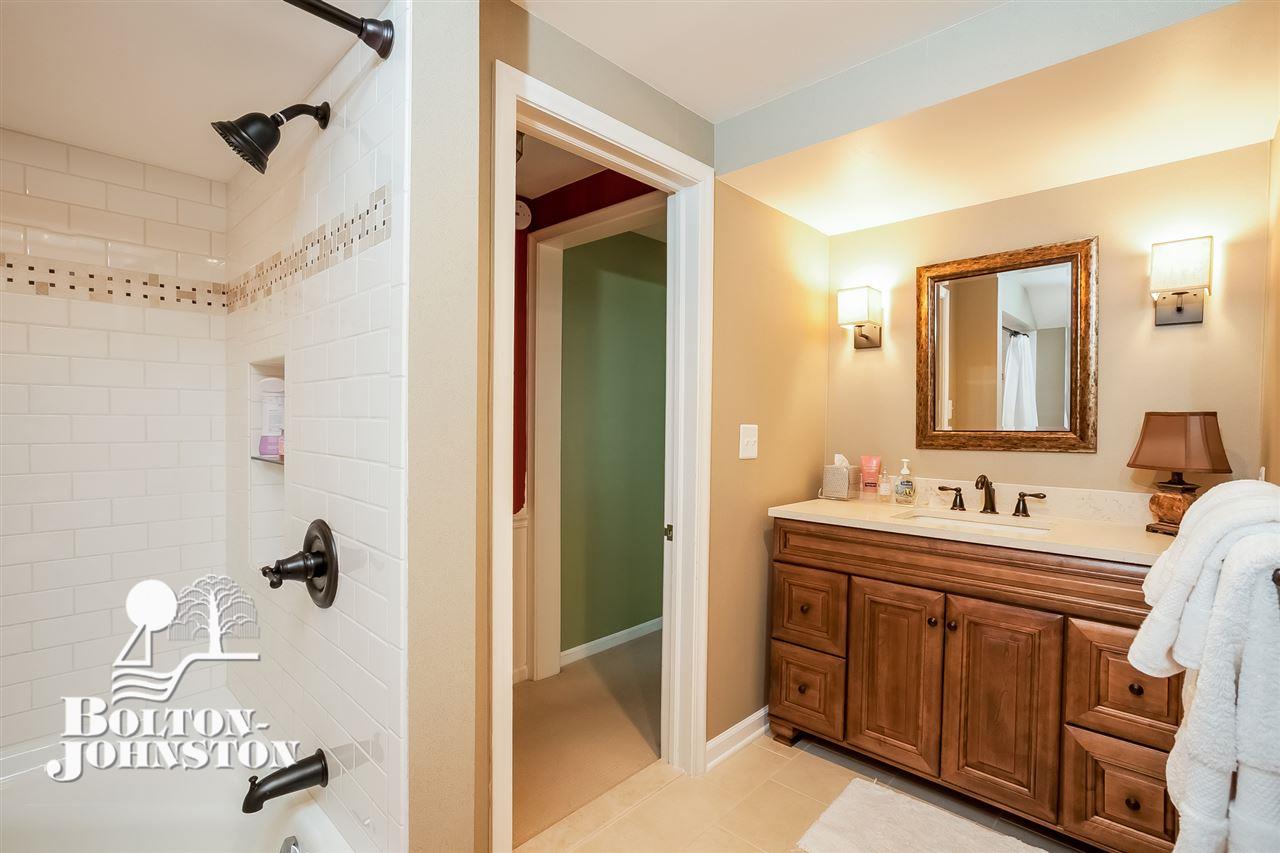120 Stephens Road Grosse Pointe Farms, MI 48236 - Photo 39 of 57