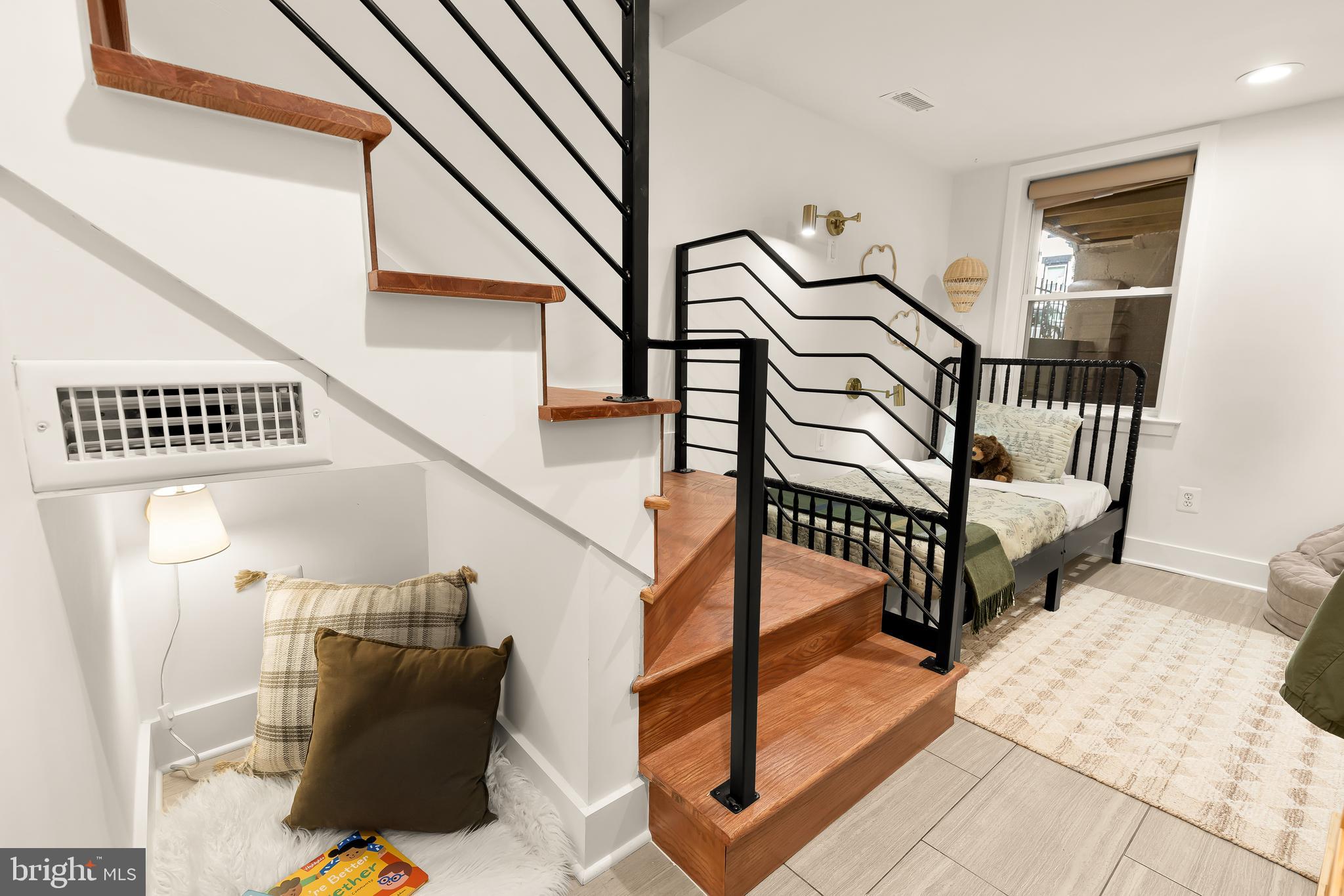 1350 Perry Place Northwest Washington, DC 20010 - Photo 35 of 53 a view of entryway