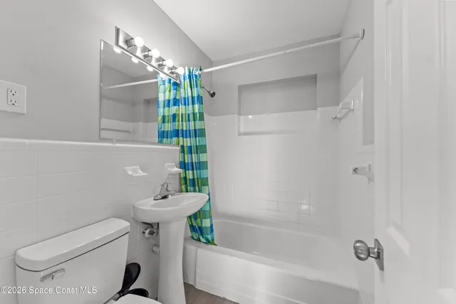 $1,800 | 2395 Port Malabar Boulevard Northeast, Palm Bay, FL 32905