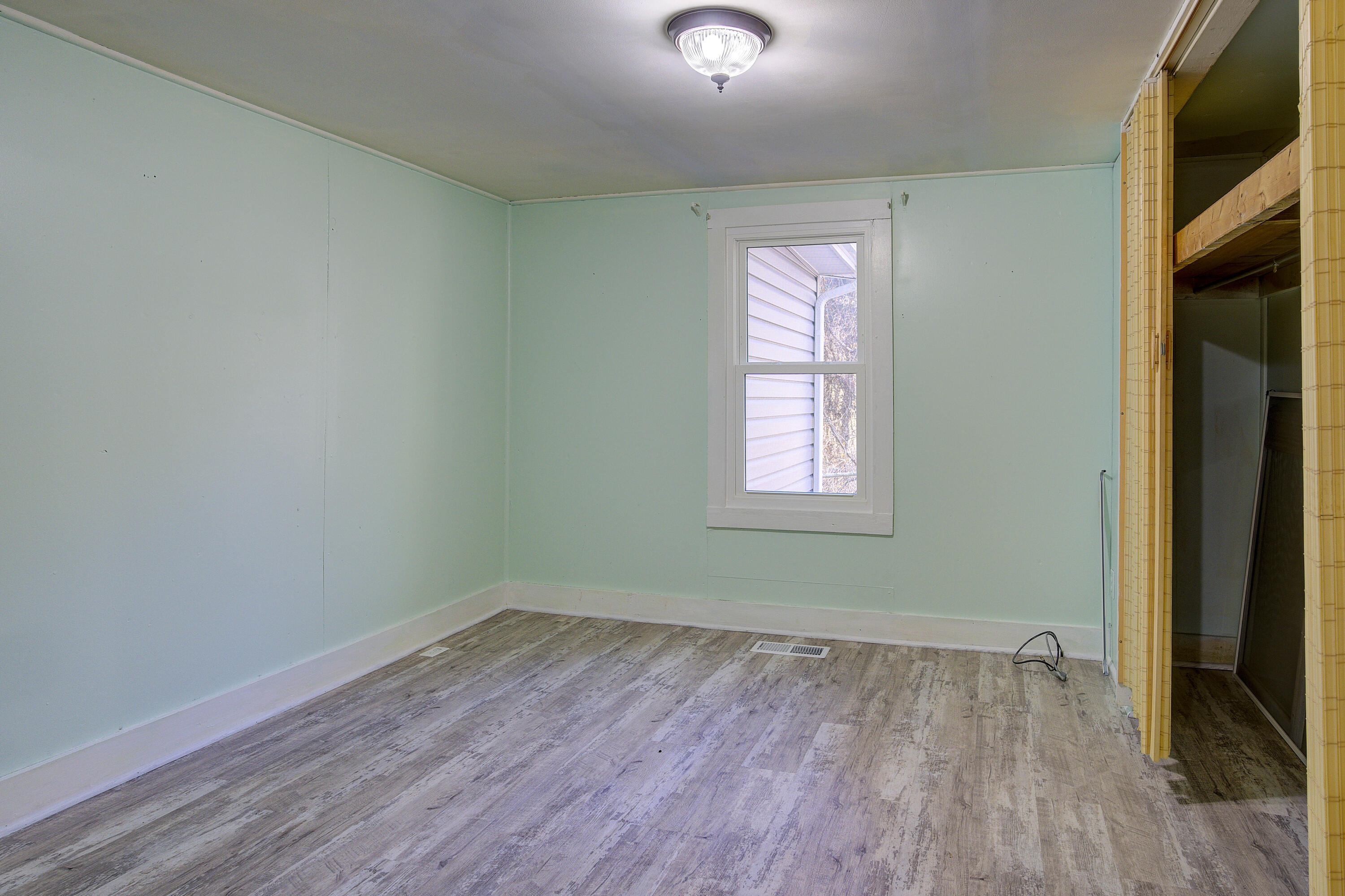 105 Bailey Woods Road Erwin, TN 37650 - Photo 11 of 27 Bailey-7